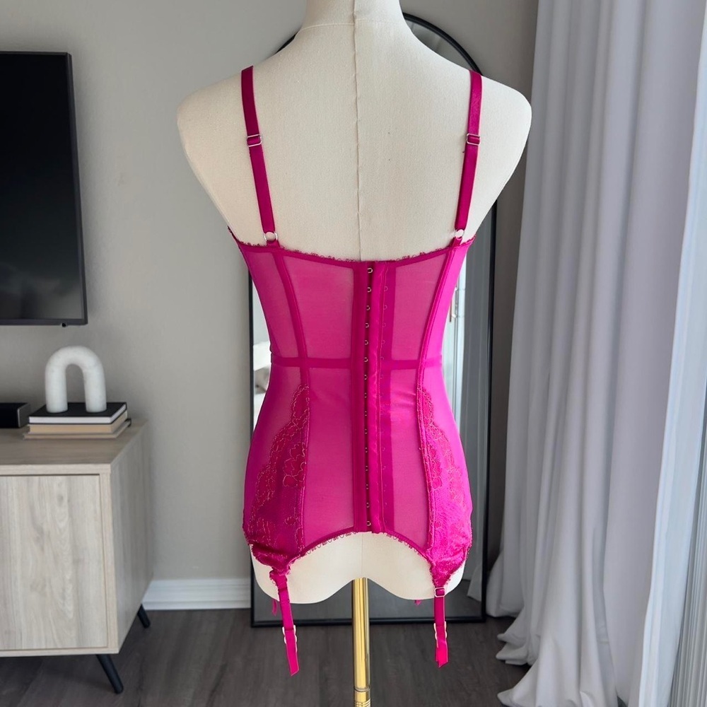 NEW Victoria’s Secret Very Sexy Hot Pink Metallic Lace Bra Corset Bustier | 34C - Picture 3 of 11